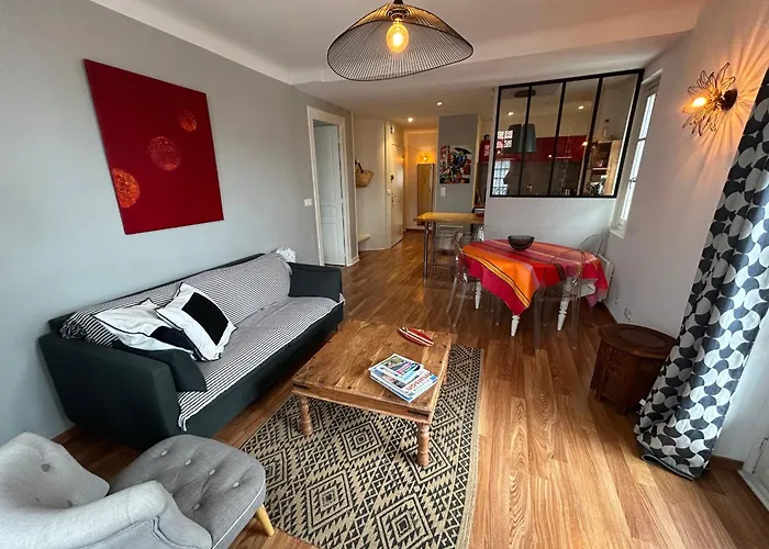 Appartement Central A Saint-Jean-De-Luz, Proche Plage & Port - Fr-1-239-1090